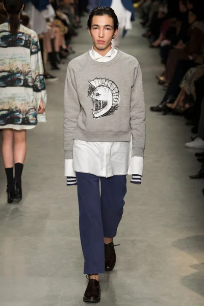 Look 43